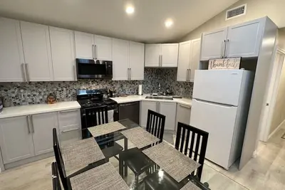 Image de New Modern Family Home