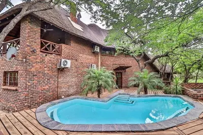 Image de Luxury villa 12 mi from the Crocodile Bridge Gate of the Kruger National Park!