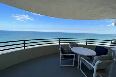 Image de 9th Floor Oceanfront Condo in Daytona Beach Shores