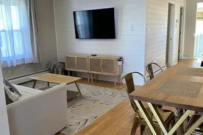 Image de Wildwood Coastal Cottage [walking distance to restaurants]