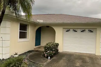 Image de Cozy Canal Cottage close to beaches.