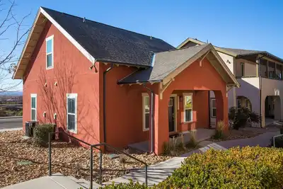 Image de Single bedroom in shared property.