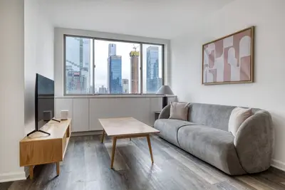 Image de Trendy Midtown West 2br w/ Doorman, Gym & W/D, nr Times Sq, by Blueground