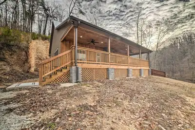 Image de Waverly Cabin, Close to Kentucky Lake Access!