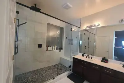 Image de Family Friendly Home w/Pool & Luxurious Amenities