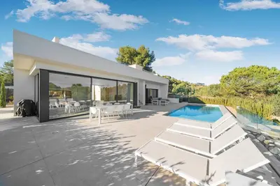 Image de Villa de luxe près de Las Colinas