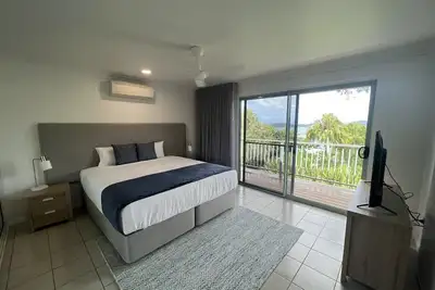 Image de Sunset Waters 19 Hamilton Island - golf buggy and transfers