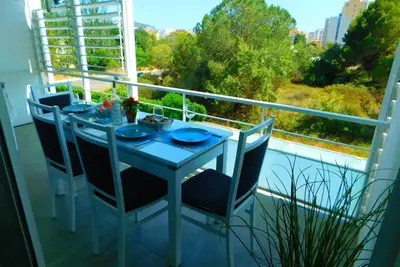 Image de A169 Appartement, de 3 chambres, piscine communautaire, 550 m, de la plage Roses