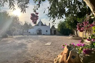 Image de Five minutes from Locorotondo and Alberobello, cozy village of trulli and cummer
