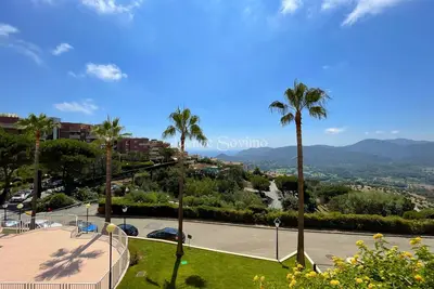Image de 14387 2piéces dans un sublime domaine