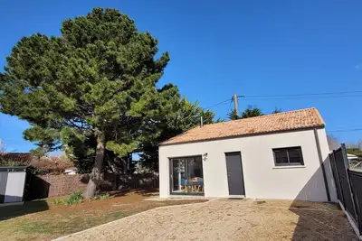 Image de Maison cosy entre océan et forêt