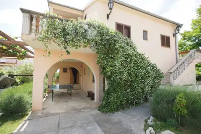Image de 180sqm apartment with sea view, 300m to the beach, garden