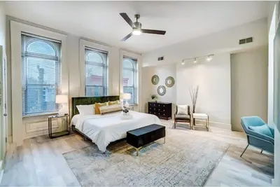 Image de Modern Otr Condo 2br/1. 5ba - Tql Stadium - Walkable