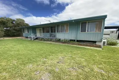 Image de Eleven is a lovely home in a great location!