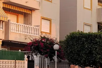 Image de Ground floor apartment with terrace and pool 900 meters from the beach