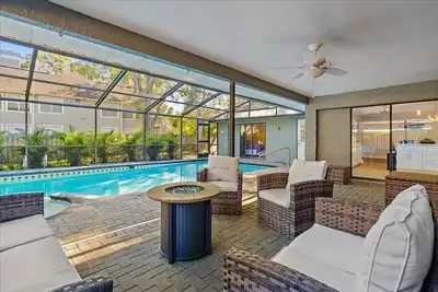 Image de Heated Saltwater Pool & Spa l Family Friendly l Near Beaches & Clearwater