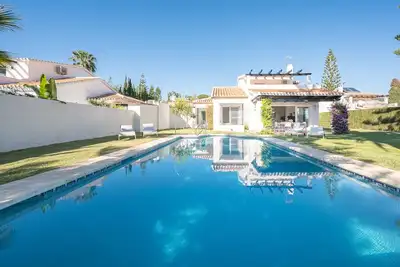 Image de Charming villa with garden and private pool