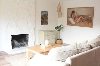 Image de The Artists Home - a beautifully curated home by the beach