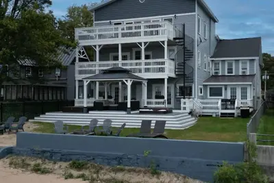 Image de \"The Sunset Sail\" - Condo #1 - Oneida Lake House Internal name: Condo 1 - Sleeps 6