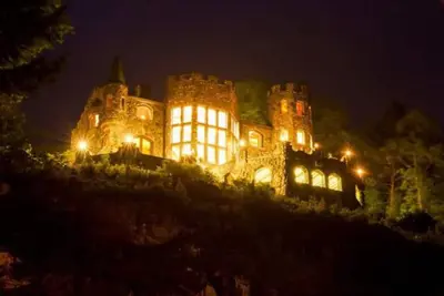 Image de 'The King's Suite' in Highlands Castle