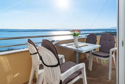 Image de Appartement d'une chambre avec le balcon et la vue sur le mer Dramalj, Crikvenica (A-19997-d)