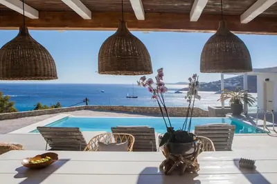 Image de My Rental Homes - Villa Waves with pool and Jacuzzi. Close to Platis Gialos beach
