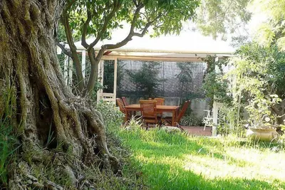 Image de Villa Igina: A welcoming apartment that covers the entire ground floor of a villa in a quiet position, located on a hillside above the sea, with Free Wi-Fi.