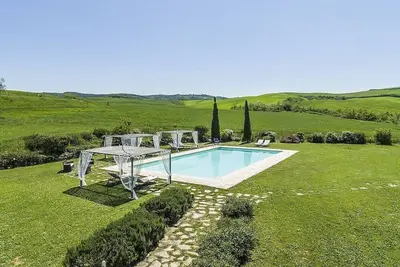 Image de Villa Pernice: An elegant and welcoming two-story villa surrounded by the greenery, with Free Wi-Fi.