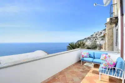 Image de Casa Eulalia: A bright and sunny independent house which faces the sun and the sea, with Free Wi-Fi.
