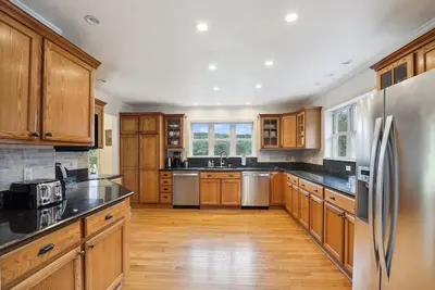 Image de Stowe Away: spacious 5 br, fireplace, a/c, views!
