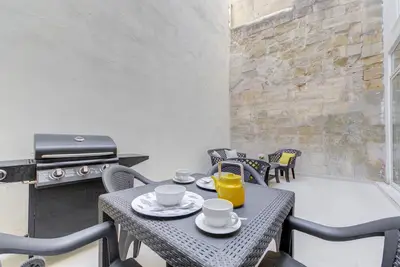 Marvelous Fresh Apartment near Ta Xbiex Promenade