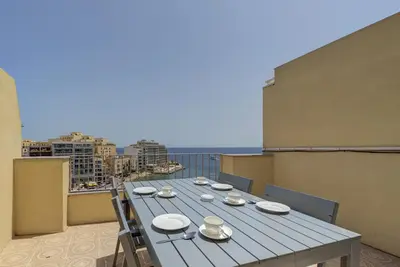 Image de Gorgeous Traditional Apartment with Sunny Terrace