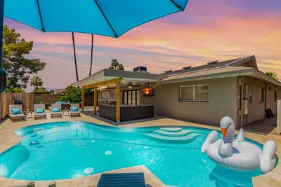 Image de Blue Tides Getaway - Private Pool & Fire Pit