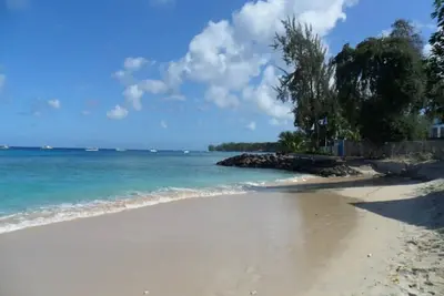 Image de Only 3 Mins To Beach And Beach Club apt 1.