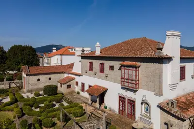 Image de Secular manorial house, unique, on the river Minho