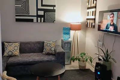 Image de Lovely One bedroom condo with free parking on premise