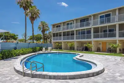 Image de Coastal 2bdrm Townhouse 100 Steps to Beach!