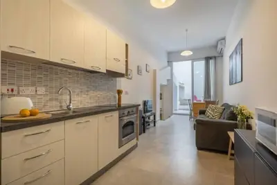 Image de ☀⛱ Dream Apt: Modern&Cosy | Ideal for Long Stays!