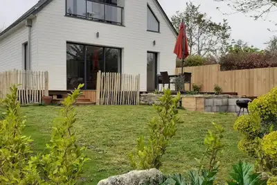 Image de Nouveauté! ! Maison de famille, à 5 minutes de la mer!
