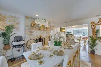 Image de 'Dreams of Paradise' Luxury Home w/ Pool!