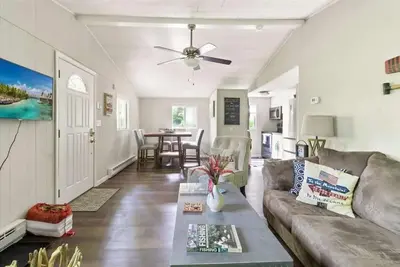Image de Pocono Cottage | Fireplace | Pet-Friendly | W/D