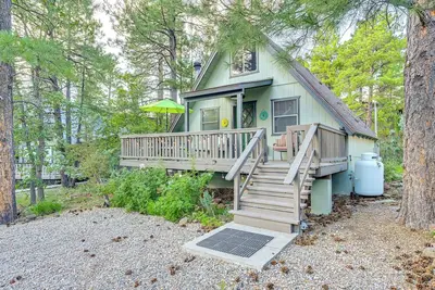 Image de Deck & Grill: A-Frame Cabin in Munds Park!
