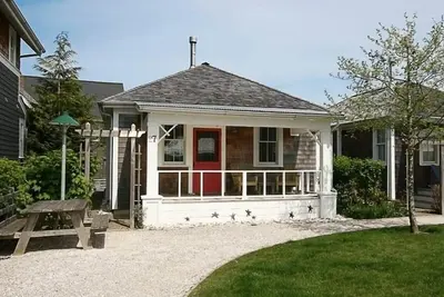 Image de Seabrook's Aloha Cottage: Dog Friendly!