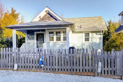 Image de Seabrook's A Whale's Tale, spacious 4-bedroom home!