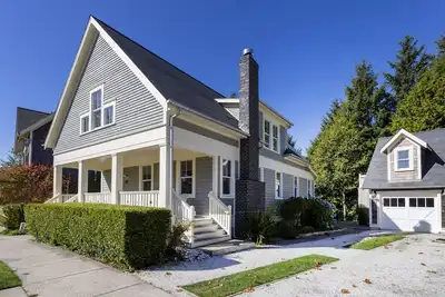 Image de Seabrook's Best Times Beach House, a quiet and spacious home!