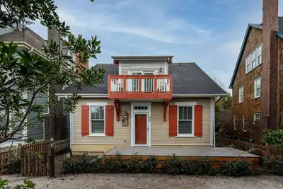 Image de Seabrook's Coyote Cottage, a 4-bedroom, oceanview home!