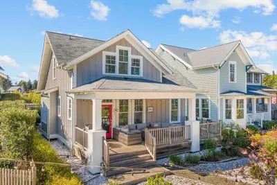 Image de Seabrook's Field of Dreams: Dog Friendly, Hot Tub!