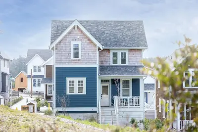 Image de *New* Gotta Believe in Magik is your \"home away from home\" for memories!