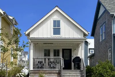 Image de Seabrook's Half Pint, a dog-friendly, 2-bedroom home!