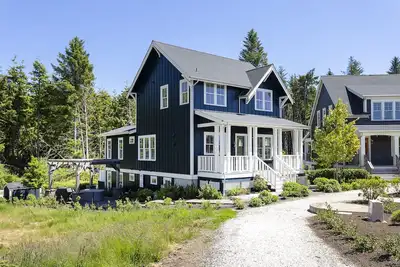 Image de *New* Seabrook's Innisfree: Hot Tub & Dog Friendly!